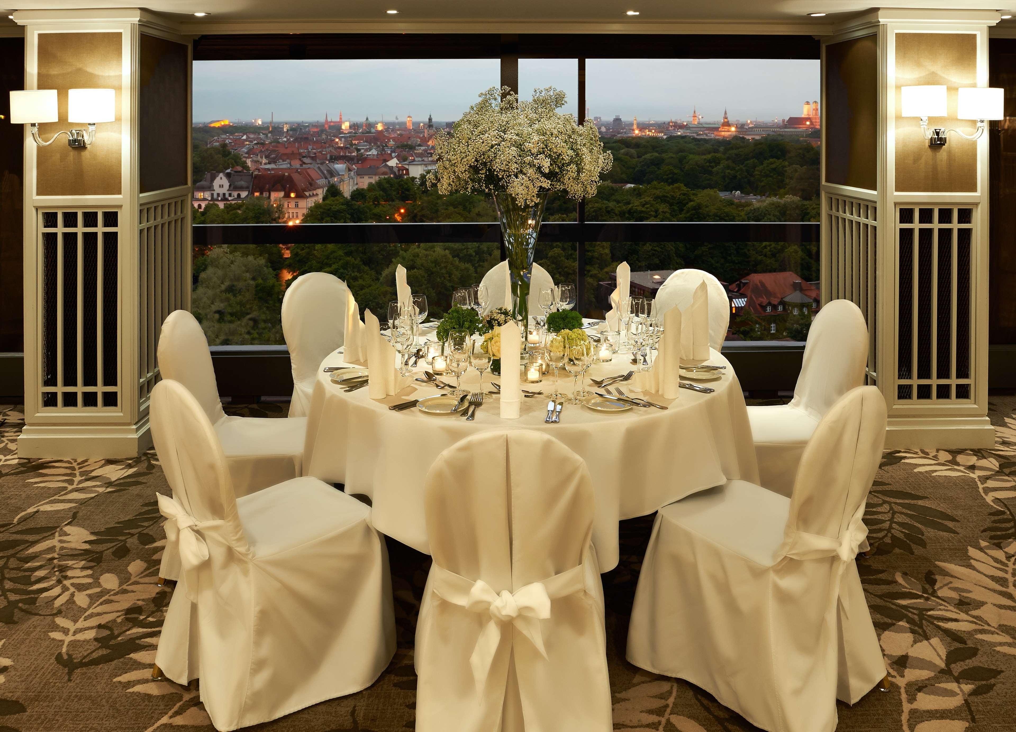 Hilton Park 4* München