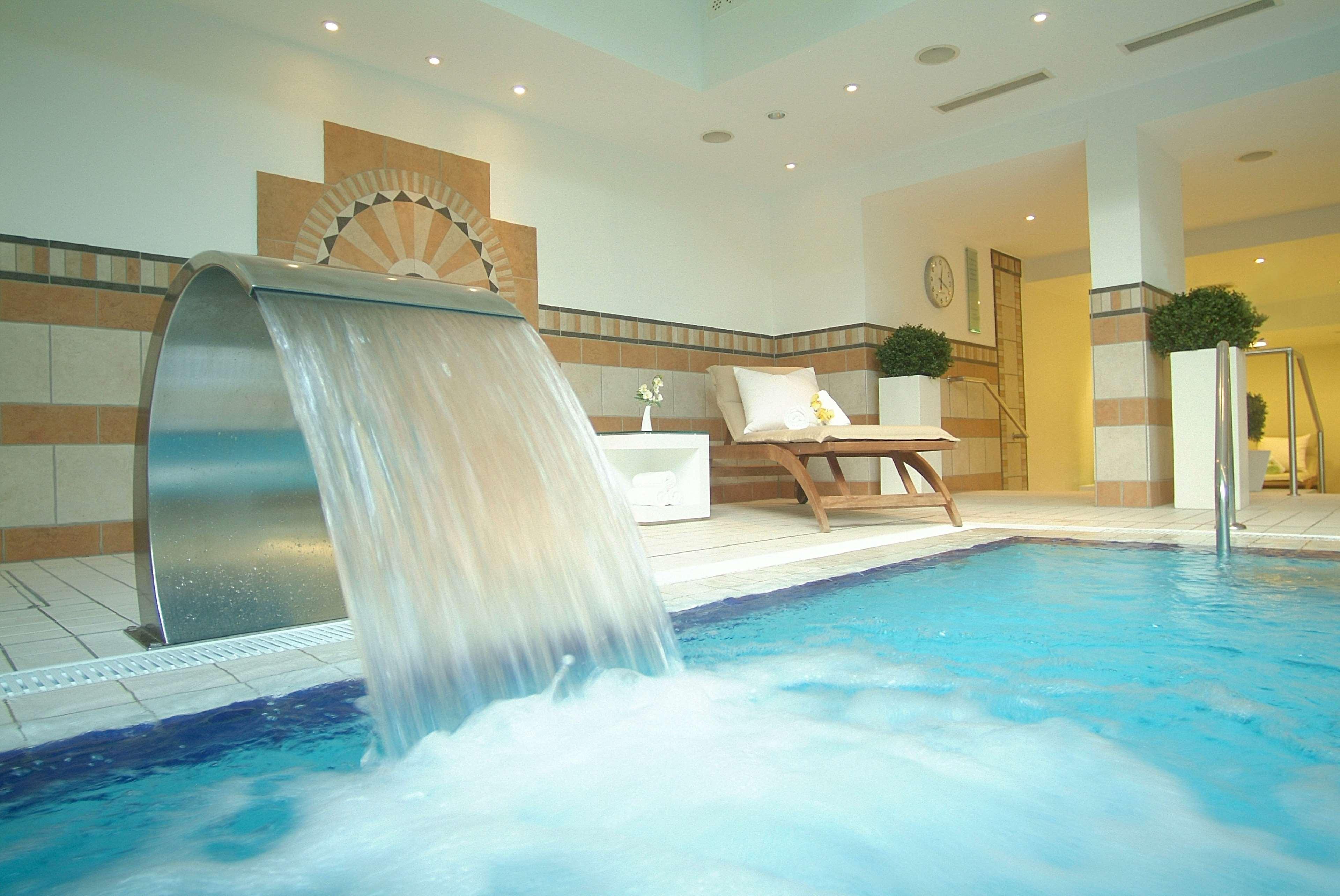 Hilton Park 4*