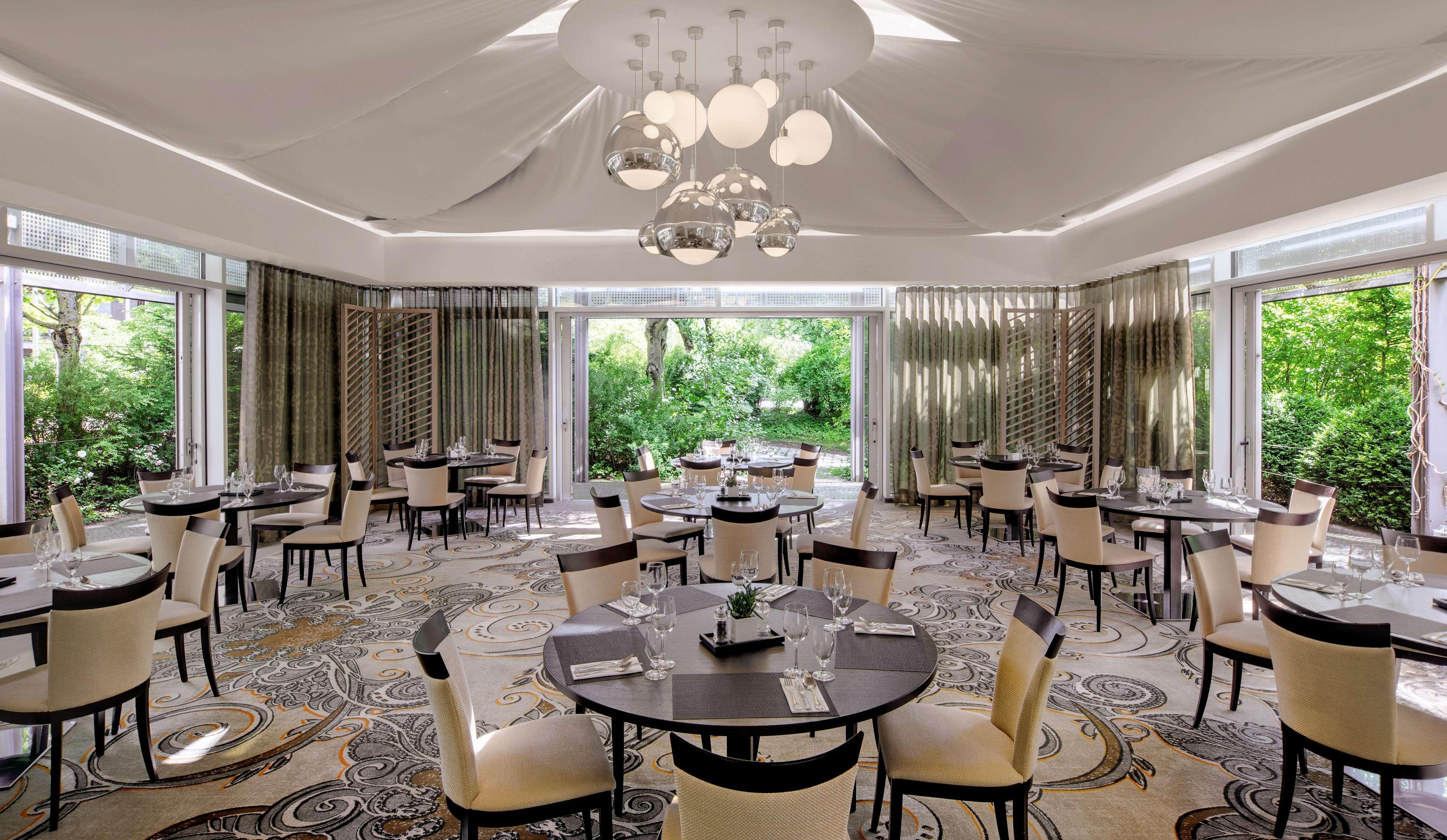 Hilton Park 4* München